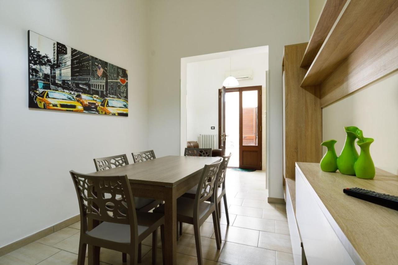 Vacation Rental "Nonna Cecilia" Lecce Exteriör bild